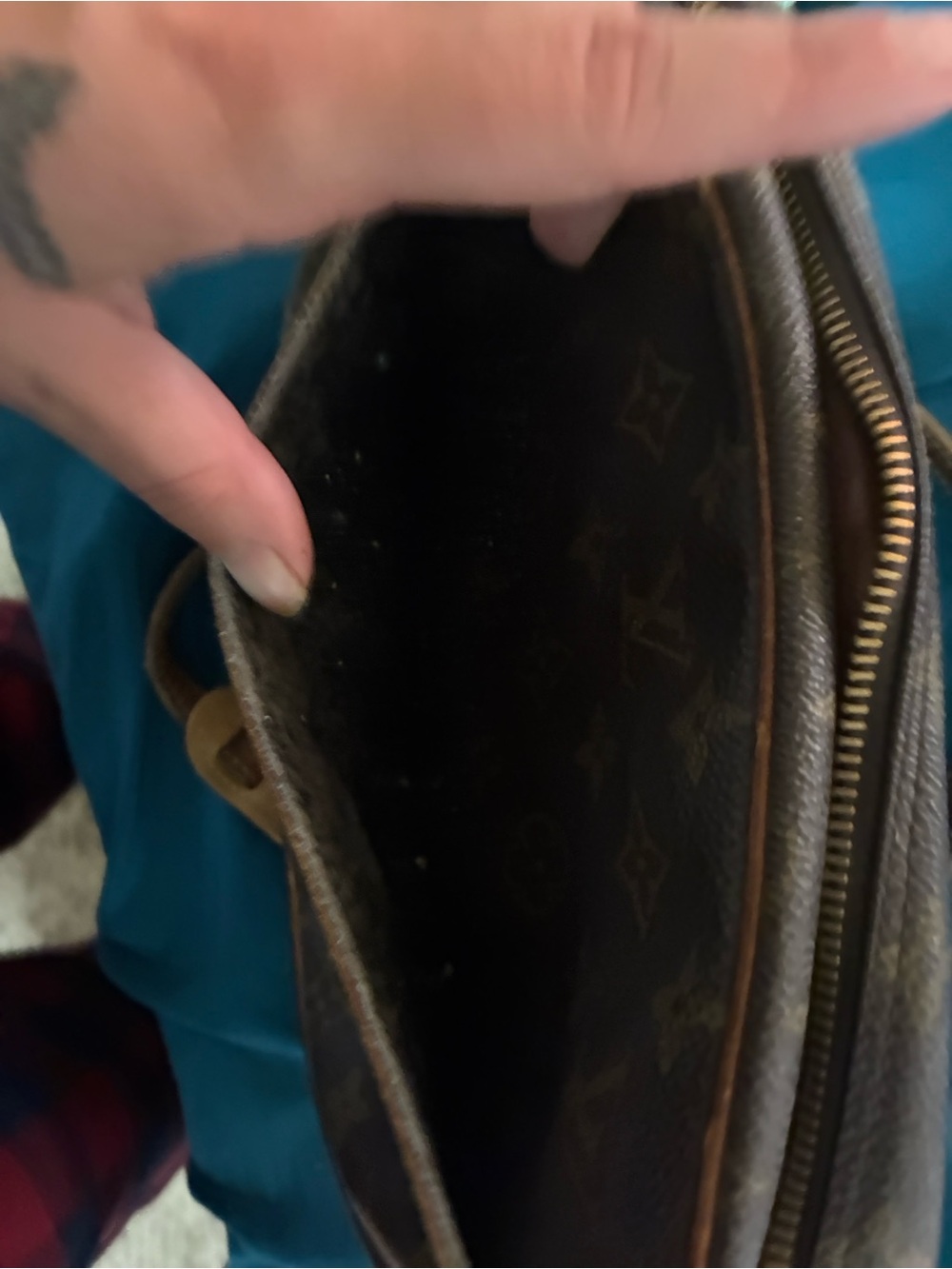 Authentic Louis Vuitton Brown Monogram Crossbody Bag - Picture 4 of 5